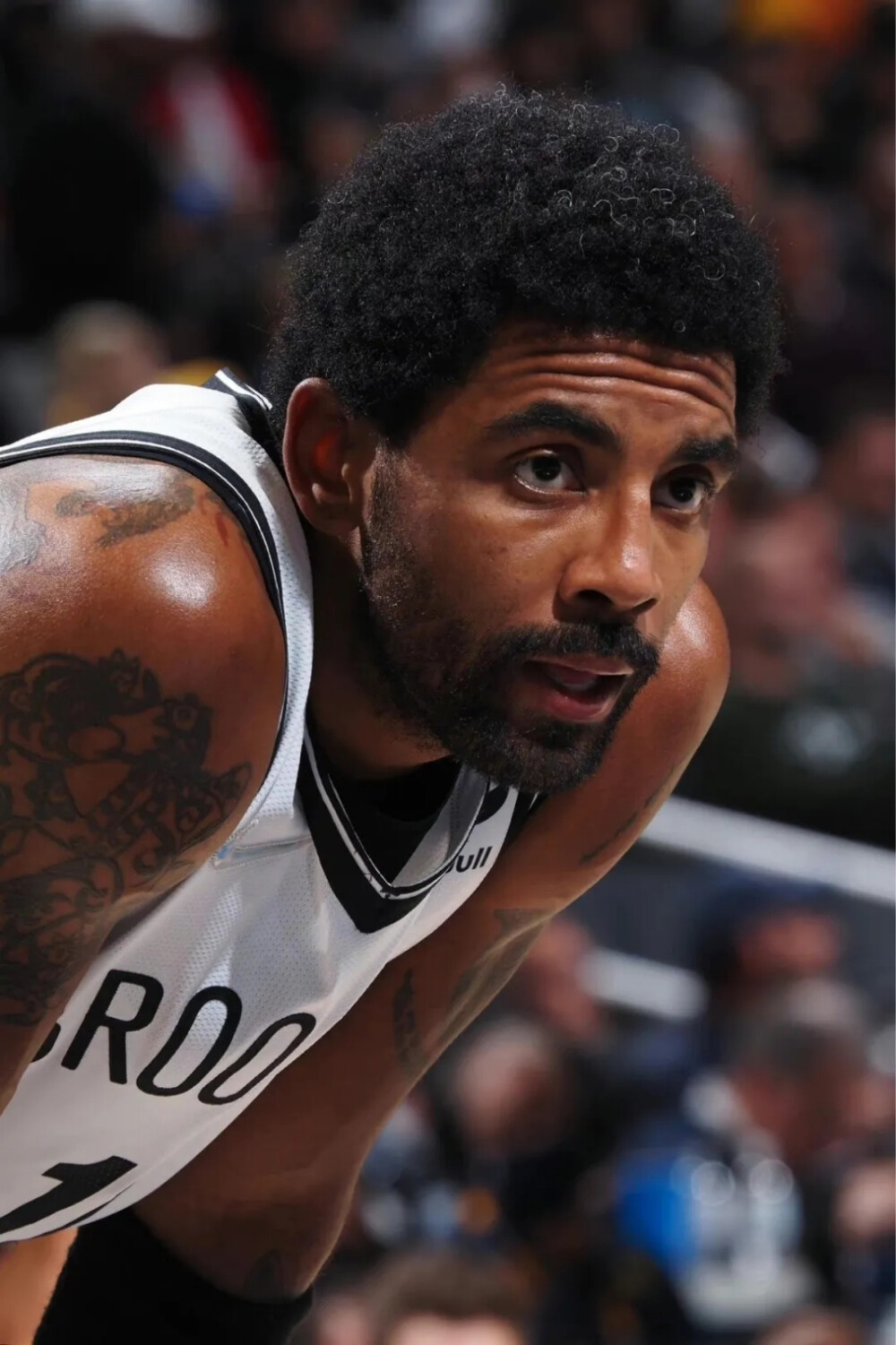 记者：阿芳和伊藤洋辉预计12月复出，穆西亚拉则需要更长时间（记者：阿芳与伊藤洋辉有望12月回归，穆西亚拉复出仍需更久）