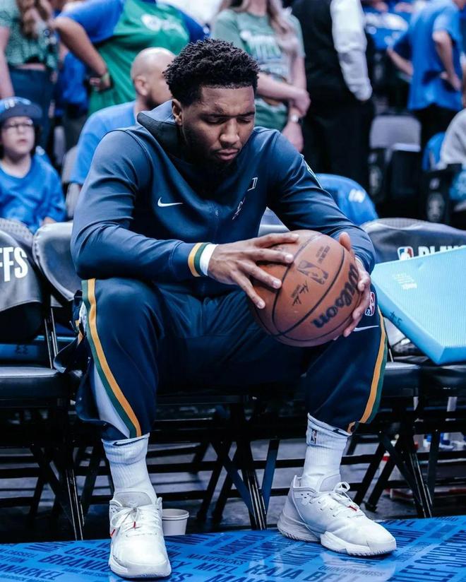 篮球NBA官方公布球员技术统计（NBA官方发布球员技术统计数据）