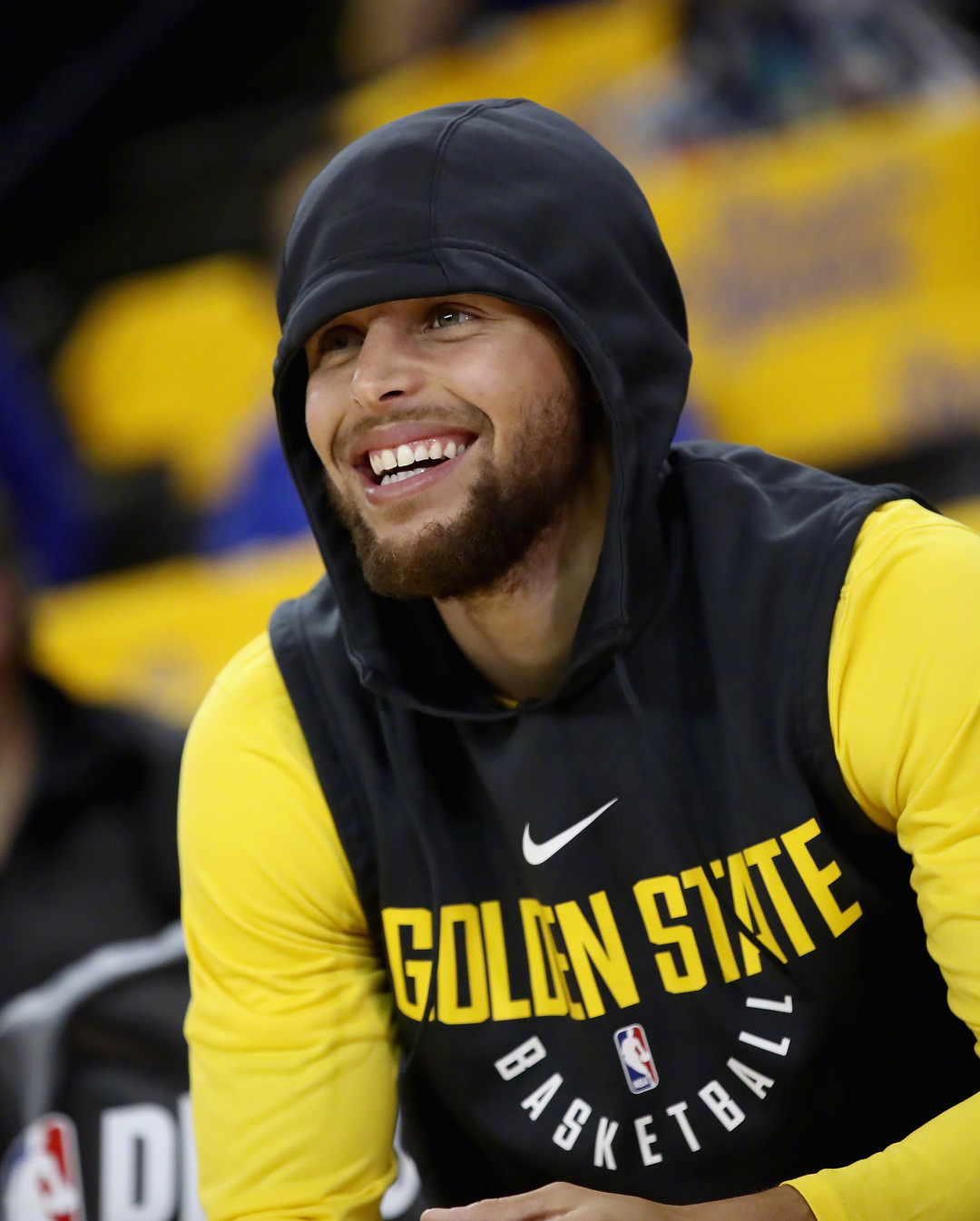 太全面了！杰伦·约翰逊过去5战场均接近30+14+11（全能爆发！杰伦·约翰逊近5场场均逼近30分14板11助）