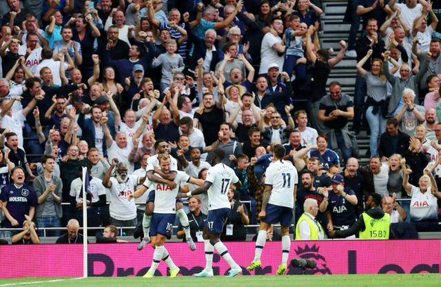 ESPN：邓弗里斯因伤缺席荷兰与波兰的世预赛（ESPN：邓弗里斯伤退，无缘荷兰对波兰的世预赛）