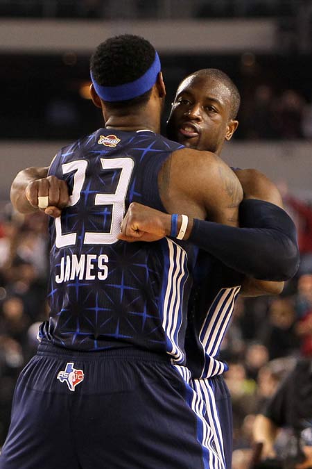 NBA交易市场最新动态：骑士完成引援,（NBA交易市场新动向：骑士敲定补强）