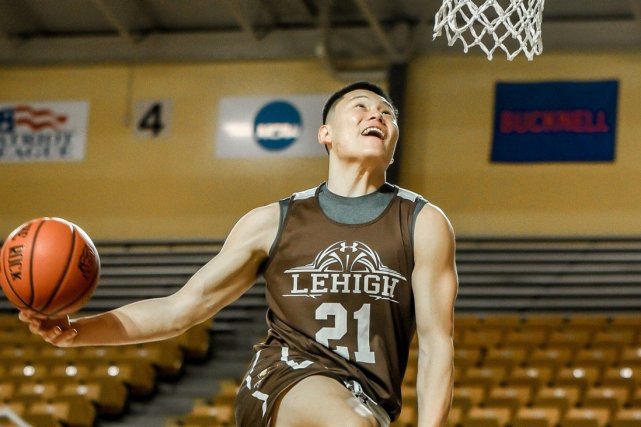 欧战悬念拉满！豪门翻车？巴萨遇克星，法兰克福死磕到底!（欧战悬念爆表：豪门要翻车？巴萨遇劲敌，法兰克福誓拼到底）