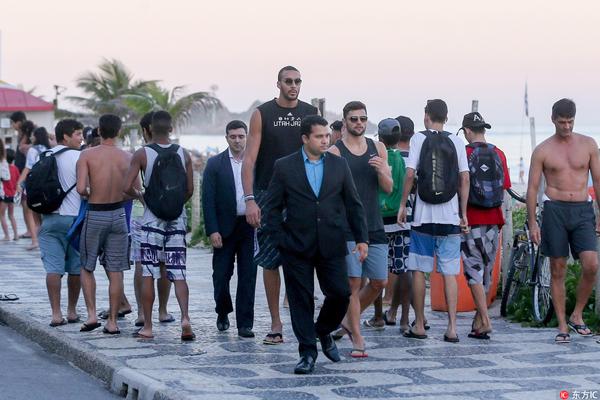 鲍威尔：不担心热火近5场输4场，我们能把细节做得更好（鲍威尔不担心热火近五战四败：细节提升能解决问题）