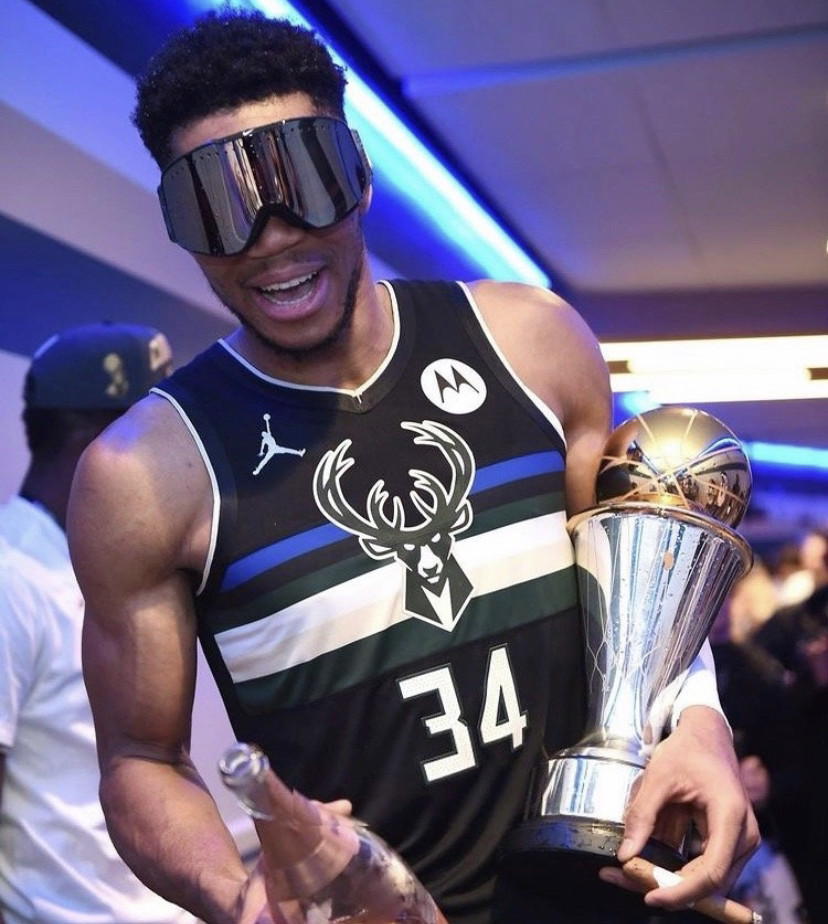 历年中超金靴：武磊34球傲视群雄，法比奥28球独享本赛季金靴（历届中超金靴盘点：武磊34球一骑绝尘，法比奥28球问鼎本季金靴）