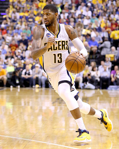 鲁本·阿莫林的曼联体系为何在边翼卫位置频频受阻？危机或将进一步加剧！（阿莫林执教下的曼联为何总在翼卫位受阻？危机或将升级）