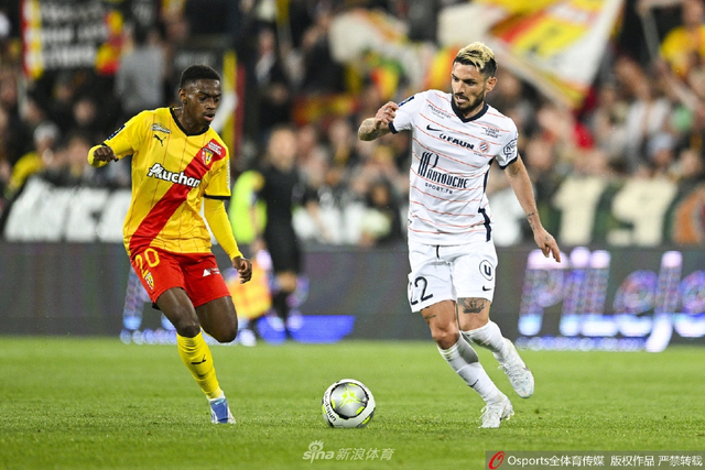 意甲战报：佛罗伦萨遭逆转1-3不敌萨索洛，连续14轮不胜（意甲简讯：佛罗伦萨1-3遭萨索洛翻盘，连续14轮未尝胜绩）