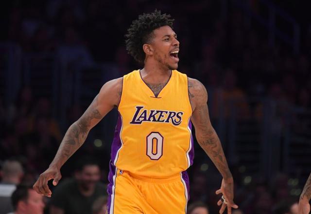 阿莫林：我喜欢马兹拉维的性格，曼联的领导小组不只是看年龄（阿莫林：欣赏马兹拉维的性格，曼联领袖层衡量标准不止年龄）